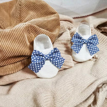 Charger l'image dans la galerie, Chaussettes en coton pour nouveau-né